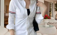 大坤坤戳桃子流牛奶视频